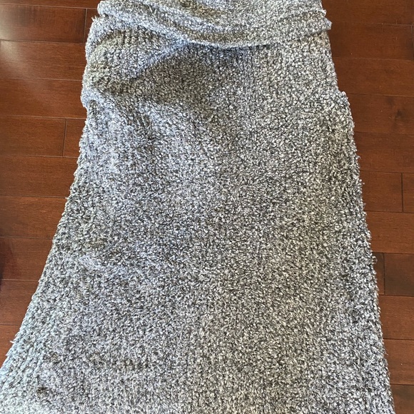 Cardigan fuzzy - Picture 2 of 2